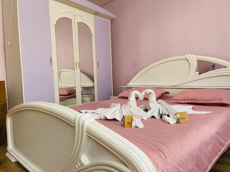 Lavender Luxury Apartment Oradea Zewnętrze zdjęcie