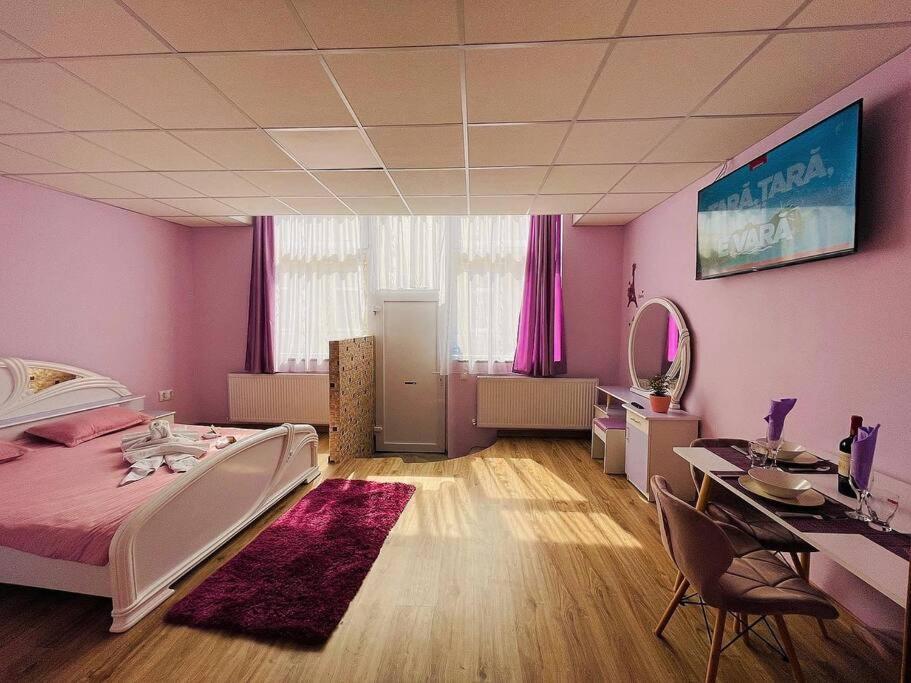 Lavender Luxury Apartment Oradea Zewnętrze zdjęcie