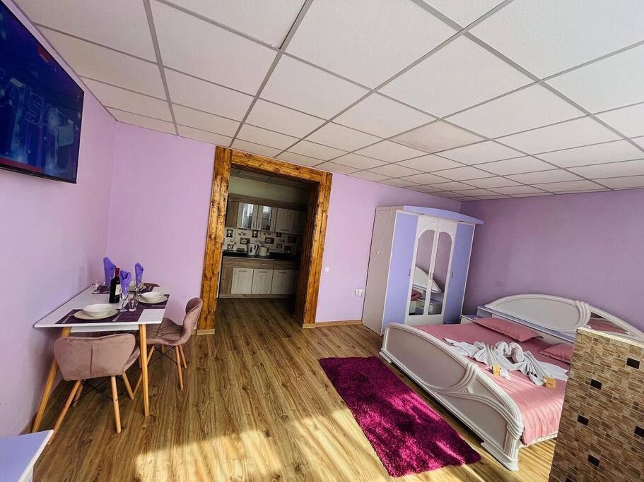 Lavender Luxury Apartment Oradea Zewnętrze zdjęcie